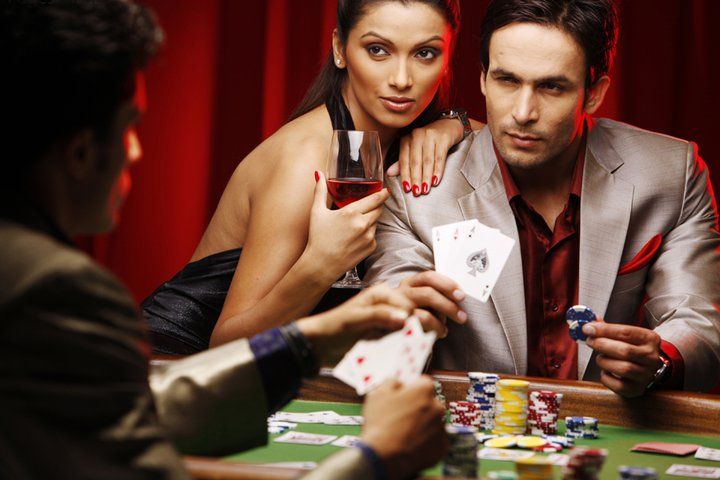 Live casino table interface on elang62 mobile app showing blackjack and roulette options